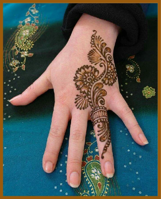 Side Floral Piece With Khafif Back Hand Detailing Khafif (Minimal) Back Hand Mehndi Design